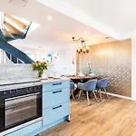 Prora - Ferienwohnung Mit Waschmaschine - Meeresrauschen Dachterrasse Apartamento Binz