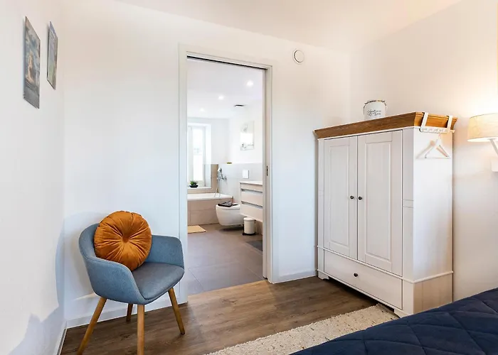 Apartament Prora - Grosse Dachgeschoss Mit Panorama Dachterrasse Und Waschmaschine - Meeresrauschen Binz
